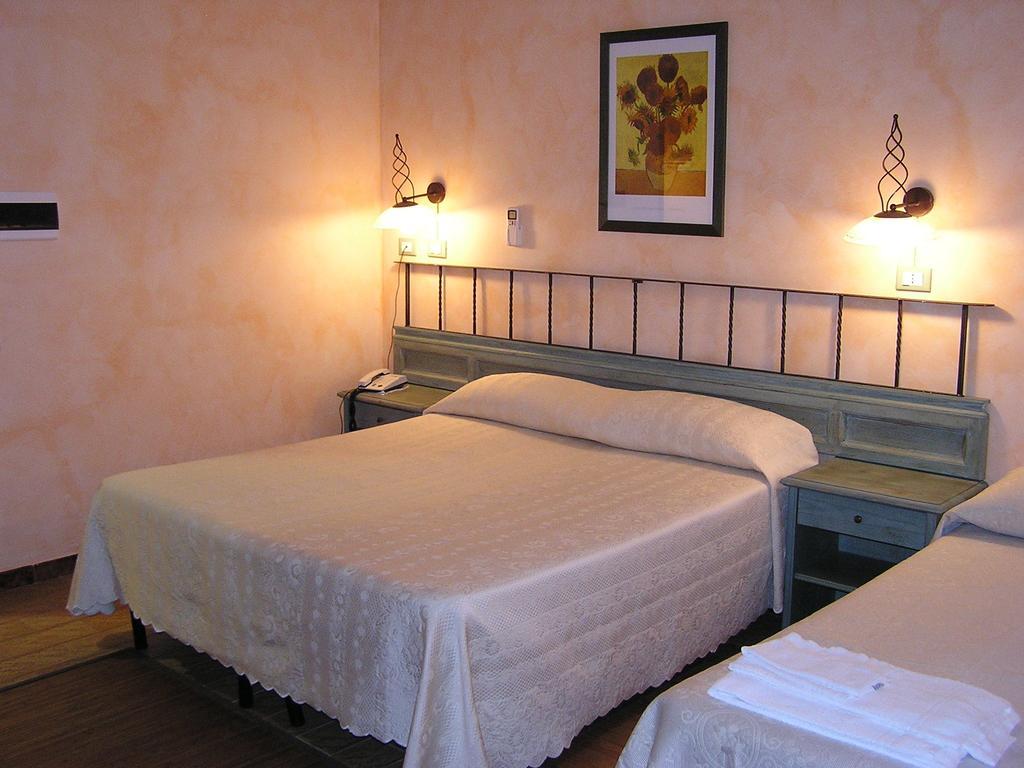 Hotel Mistral Portoscuso Exterior photo